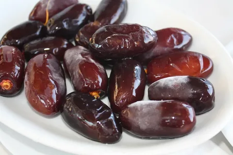فروش ویژه + قیمت مناسب خرما مضافتی صادراتی